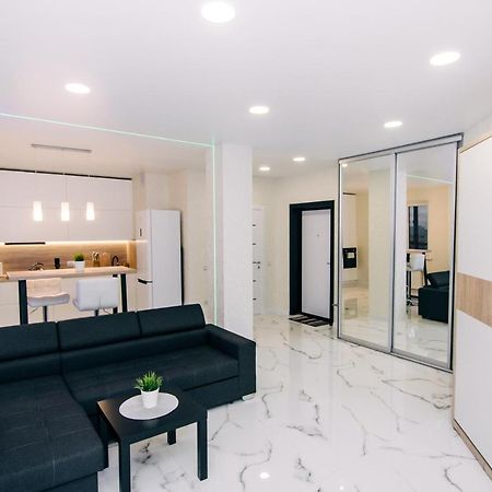 Bright Apartment 9Th Floor Lxt By Grodno Exteriör bild